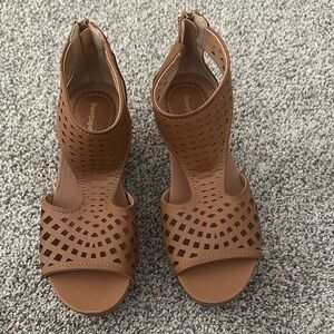 BareTraps Tan Perforated Sandals